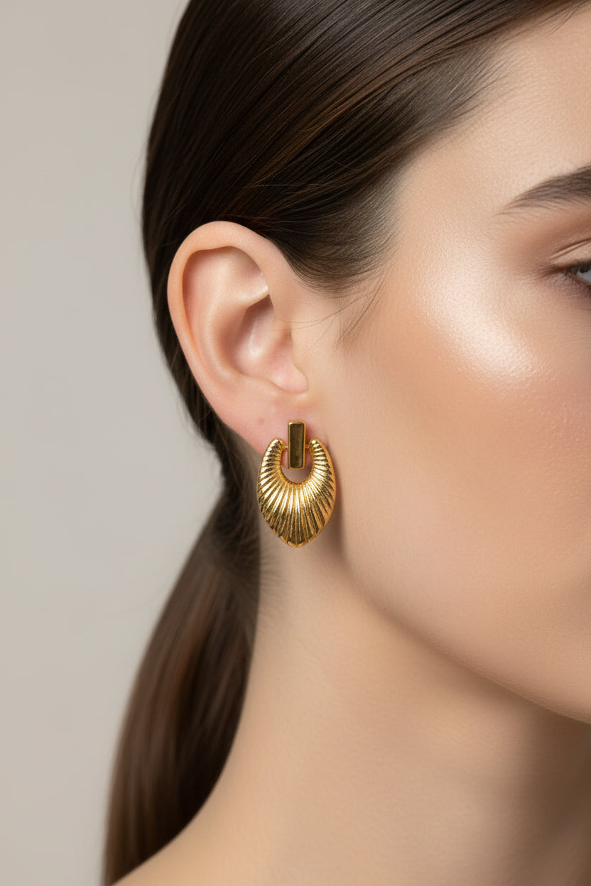 Elegant Golden scallop statement Earrings