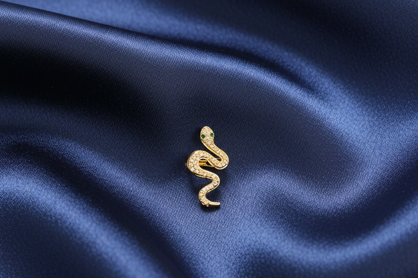 Serpent Stone Earcuff